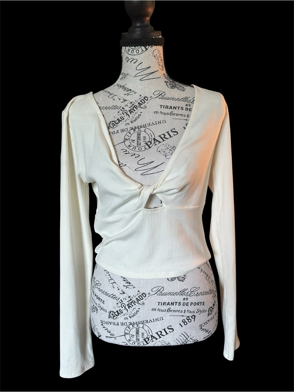 Mi Ami Cream Twist-Front Long Sleeve  Top Francesca’s